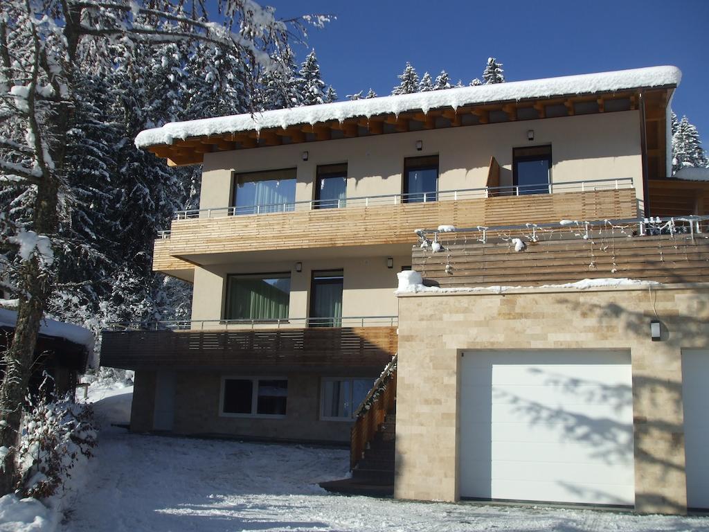 Transylvania Villa & Spa Gosau Exterior photo